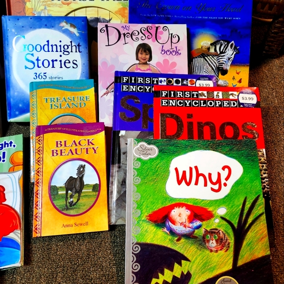 Kids Books + Crayola My First: washable colouring board with crayons - Picture 3 of 6